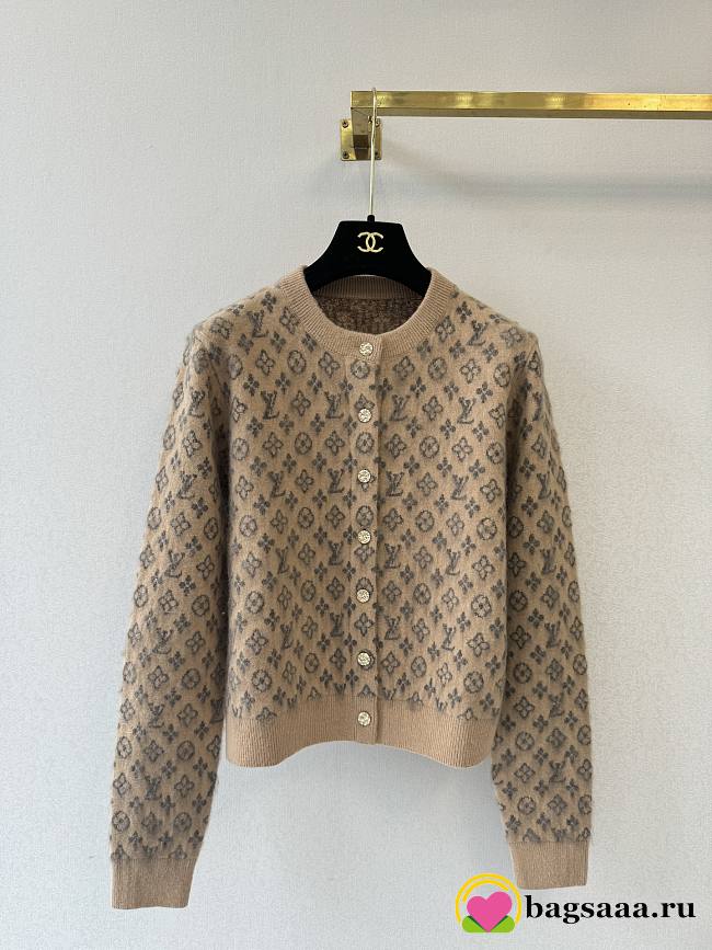 Bagsaa Louis Vuitton Brushed Monogram Cardigan beige - 1