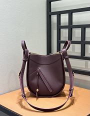 Bagsaaa Loewe Hammock Slice bag in dark burgundy - 24cm - 1