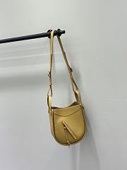 Bagsaaa Loewe Hammock Slice bag in yellow - 24cm - 4