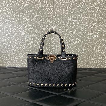 Bagsaaa Valentino Garavani Rockstud mini grained leather top handle bag black - 18.5cm
