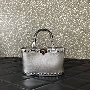 Bagsaaa Valentino Garavani Rockstud mini grained leather top handle bag silver - 18.5cm - 1