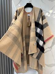Bagsaaa Burberry Check Wool Cashmere Cape beige - 140*140cm - 1