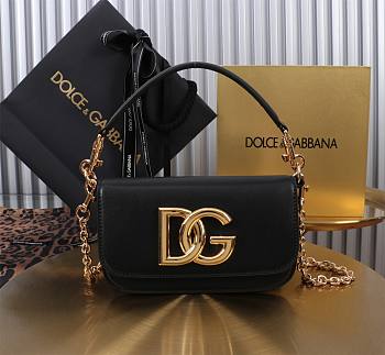 Bagsaaa Dolce & Gabbana 3.5 DG Logo Shoulder Bag black - 19cm