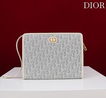 Bagsaaa Dior 30 Montaigne Dea Pouch in gray Dior Oblique jacquard - 30cm