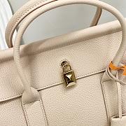 Bagsaaa Loro Piana Loom bag L25 Beige - 25cm - 2