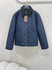 Bagsaaa Loro Piana quilted jacket with a dark collar - 1