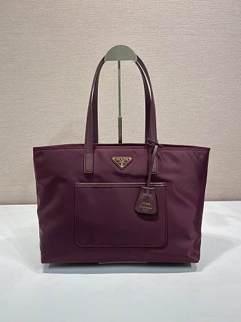 Bagsaaa Prada Re-Edition 1978 medium Re-Nylon and Saffiano leather tote bag 1BG555 dark red - 35cm
