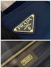 Bagsaaa Prada Re-Edition 1978 medium Re-Nylon and Saffiano leather tote bag 1BG555 navy blue - 35cm - 3