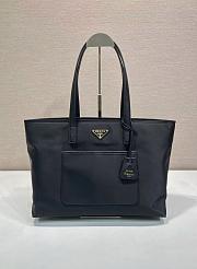 Bagsaaa Prada Re-Edition 1978 medium Re-Nylon and Saffiano leather tote bag 1BG555 black - 35cm - 1
