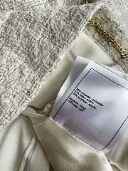 Bagsaaa Chanel tweed cropped jacket white - 4