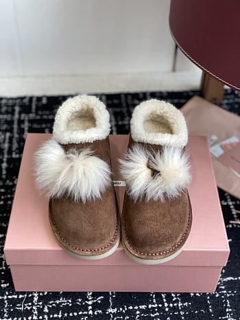 Bagsaaa Miu Miu Suede Shearling Slippers brown