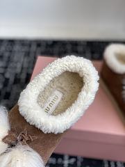 Bagsaaa Miu Miu Suede Shearling Slippers brown - 3