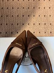 Bagsaaa Prada Suede Slingback Pumps dark brown - 4