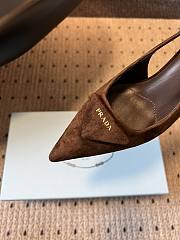 Bagsaaa Prada Suede Slingback Pumps dark brown - 2