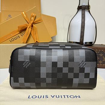 Bagsaaa LV M15109 Dopp Kit Damoflage Black - 28cm