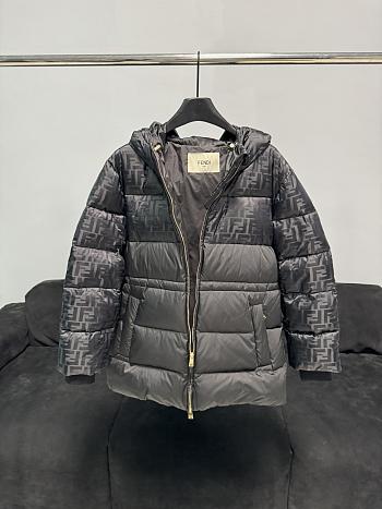 Bagsaaa Fendi FF-print puff jacket in black nylon