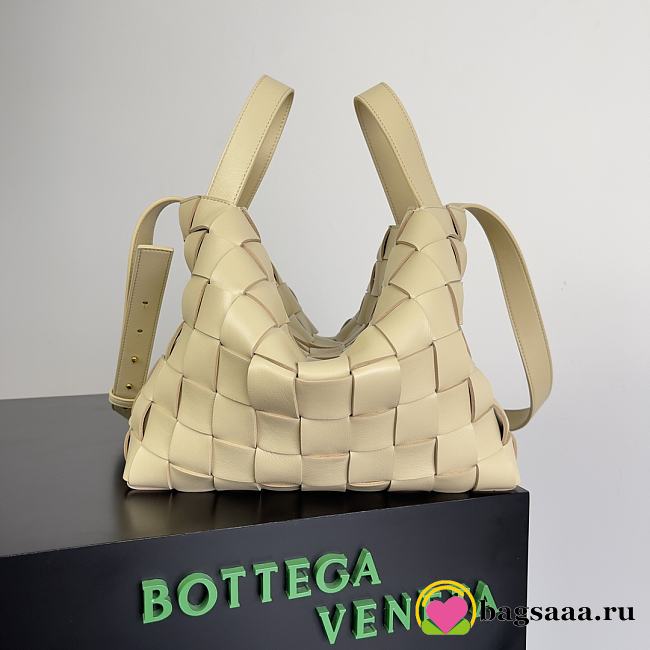Bagsaaa Bottega Veneta Bowling Cassette bag in light beige - 28cm - 1
