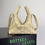 Bagsaaa Bottega Veneta Bowling Cassette bag in light beige - 28cm - 1