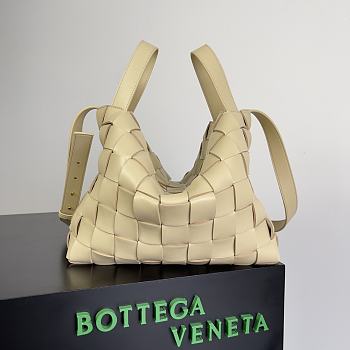 Bagsaaa Bottega Veneta Bowling Cassette bag in light beige - 28cm