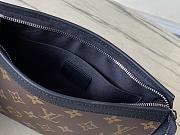 Bagsaaa LV M14036 Gaston Wearable Wallet Monogram - 22cm - 2