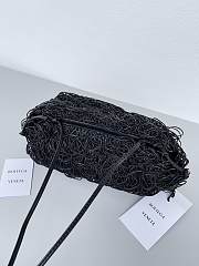 Bagsaaa Bottega Veneta The Sponge Pouch clutch bag black - 22cm - 2