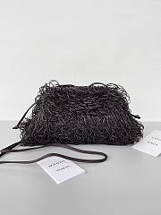 Bagsaaa Bottega Veneta The Sponge Pouch clutch bag fondant - 22cm - 1