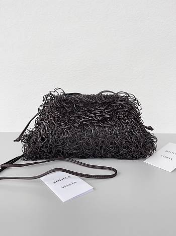 Bagsaaa Bottega Veneta The Sponge Pouch clutch bag fondant - 22cm