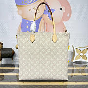 Bagsaaa LV M15128 Carry It Meowgram - 37cm - 3