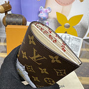 Bagsaaa LV M25753 Passport Cover Animal lovers - 14cm - 4