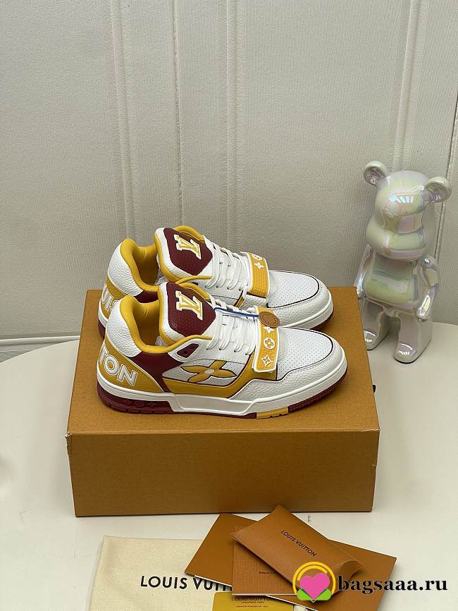 Bagsaaa LV Trainer Sneaker yellow Signature details - 1