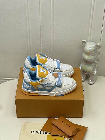 Bagsaaa LV Trainer Sneaker blue Signature details