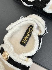 Bagsaaa Chanel Dad sandals black white shearling - 2