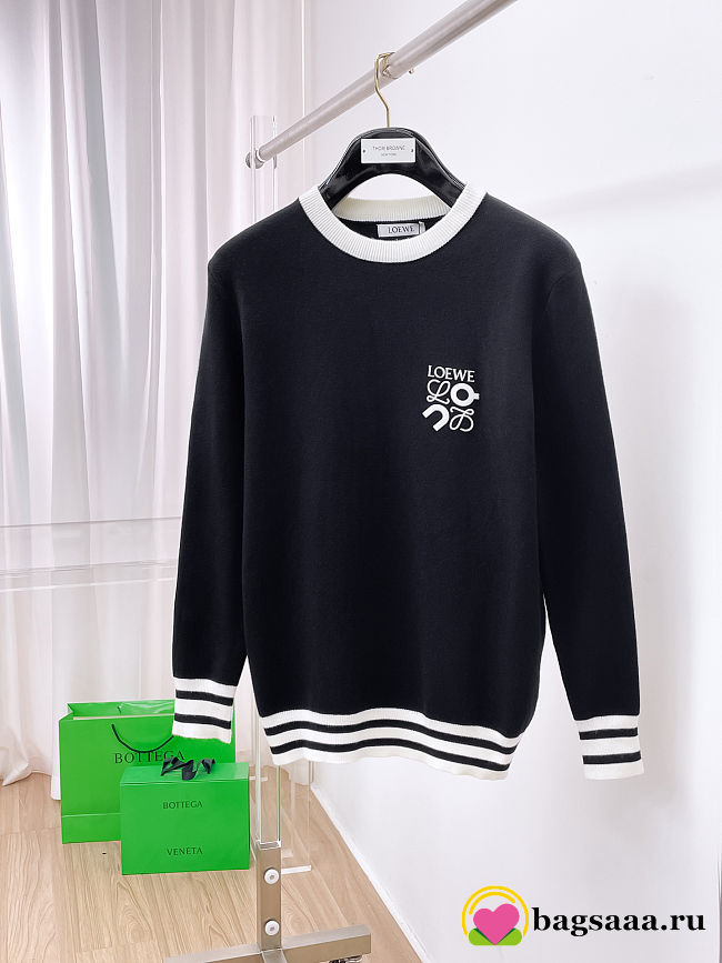 Bagsaaa Loewe Anagram sweater in a wool blend with contrast striped black - 1