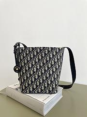 Bagsaaa Small Diorstar Bucket Bag Blue Dior Oblique Jacquard - 24 cm - 1