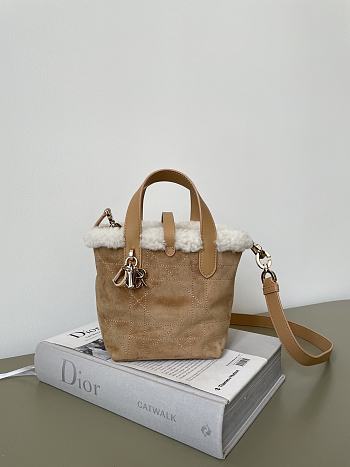 Bagsaaa DiorAlps Dior Toujours Vertical Nano Tote Bag Beige Suede - 15cm