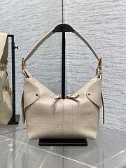 Bagsaaa Small Dior Voyage Bag Beige Flat Macrocannage Grained Calfskin - 22cm - 2