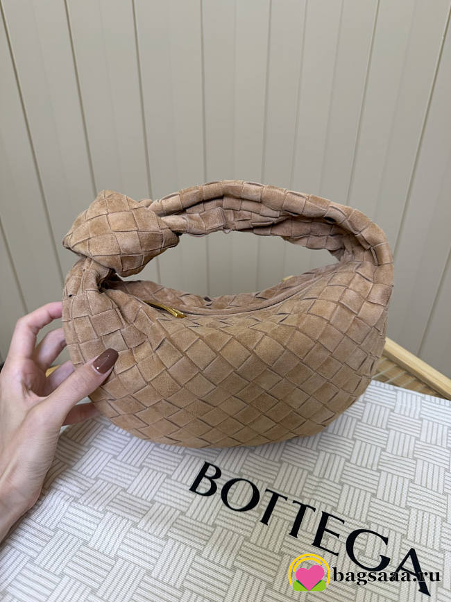 Bagsaaa Bottega Veneta Jodie bag in beige suede - 26cm - 1