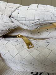 Bagsaaa Bottega Veneta Jodie bag in white suede - 26cm - 2
