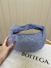 Bagsaaa Bottega Veneta Jodie bag in blue suede - 26cm - 1