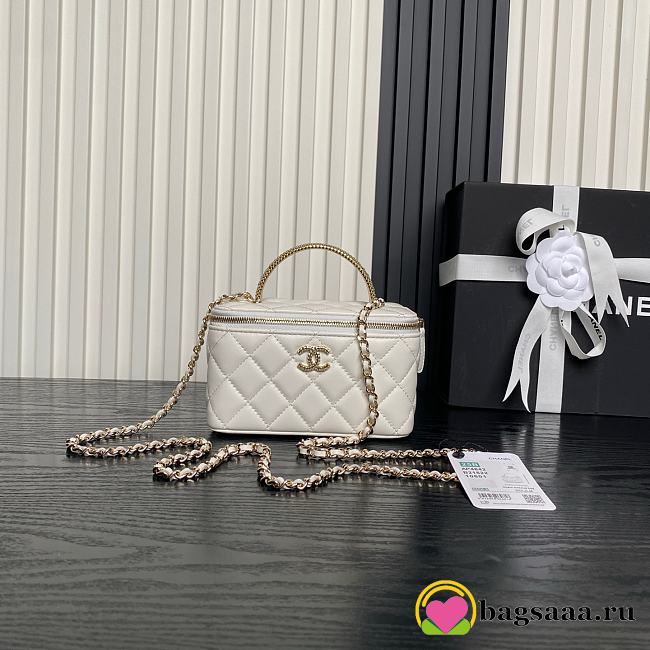 Bagsaaa Chanel Long Vanity with Chain AP4842 White - 17cm - 1