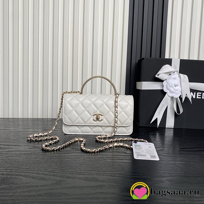 Bagsaaa Chanel Clutch with chain AP4831 White - 18.5cm - 1