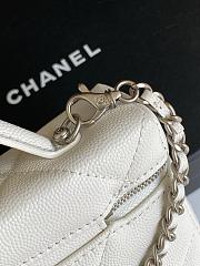 Bagsaaa Chanel Vanity with Chain AP4936 White - 19.5cm  - 2