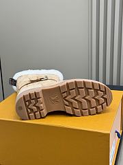 Bagsaaa Louis Vuitton Territory ankle boot in beige  - 3