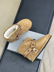 Bagsaaa Balenciaga Alaska studded-strap soft boots in beige calf suede - 3