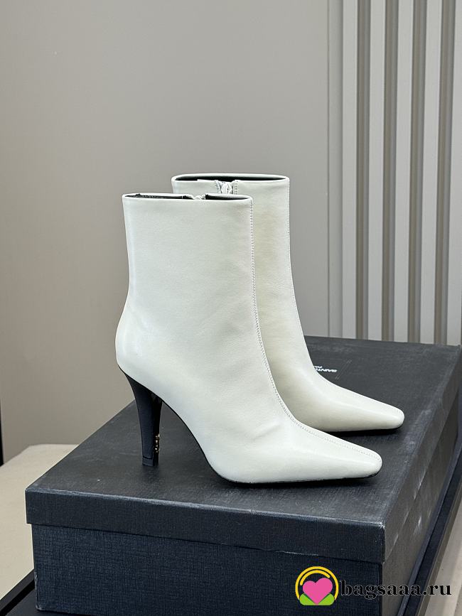 Bagsaaa YSL Saint Laurent Jill smooth leather ankle boot in white - 1