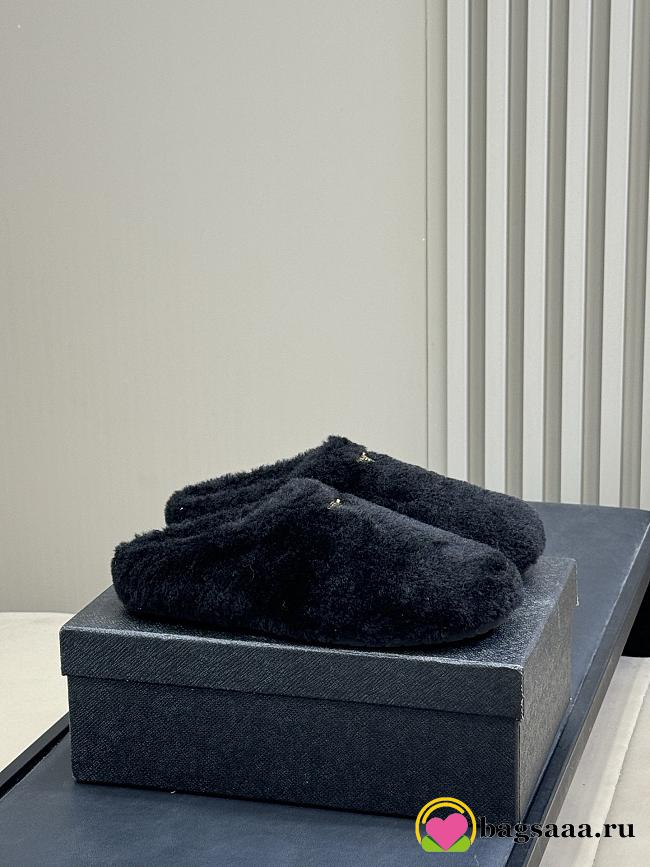 Bagsaaa Prada Suede and Shearling Slippers black - 1