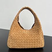 Bagsaaa Bottega Veneta Campana Bag 844249 Beige Suede - 33cm - 1