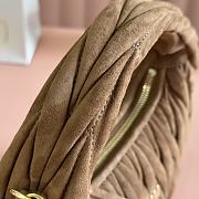 Bagsaaa Miu Miu Wander matelassé suede bag 5BC125 dark brown - 20cm - 3