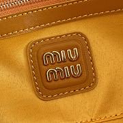 Bagsaaa Miumiu Arcadie padded suede top-handle bag 5BB142 yellow - 22cm - 3