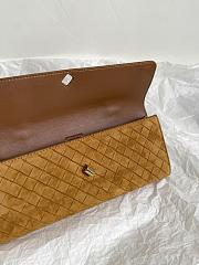 Bagsaaa Bottega Veneta Andiamo Clutch 741511 brown suede - 31cm - 2